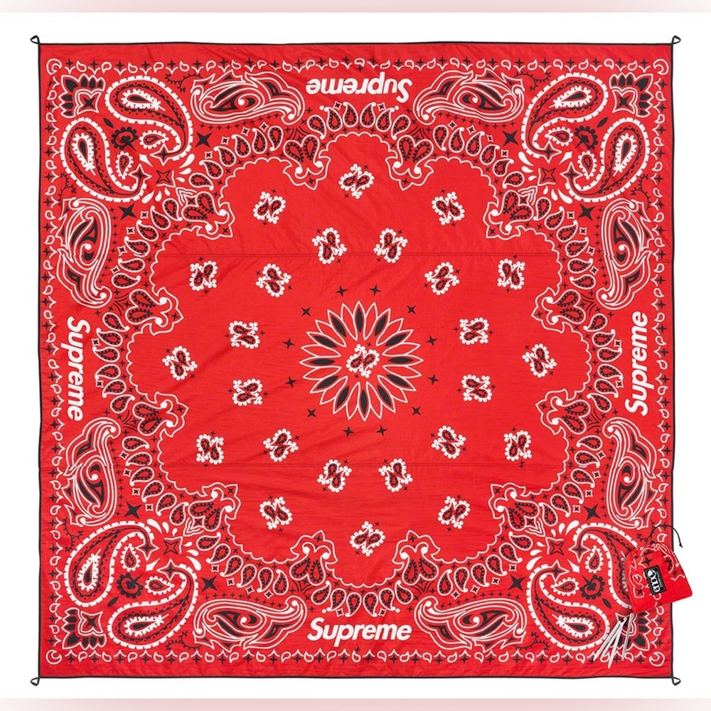 Supreme Islander Bandana Blanket